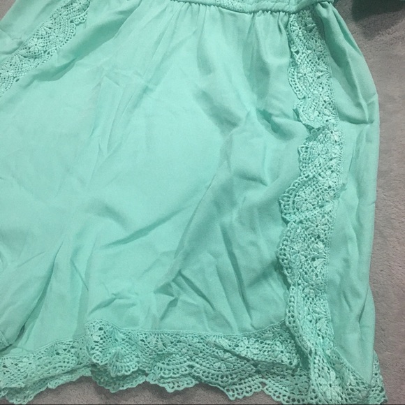 3 Pack (1S, 1M, 1L) Reseller Bundle Mint Surplice Sleeve Romper - Picture 4 of 5